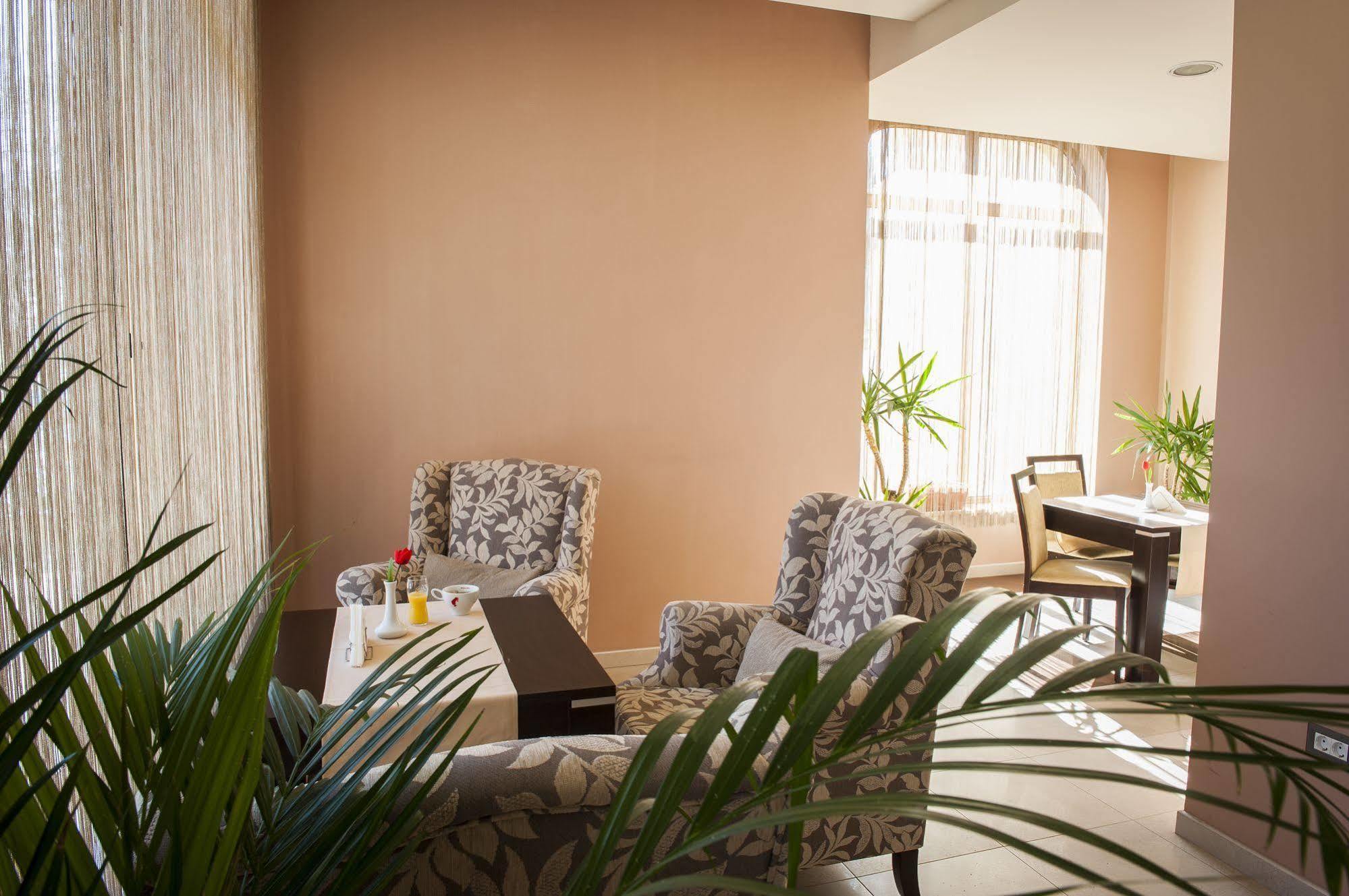 C Comfort Hotel & Wellness Hisarea Exterior foto